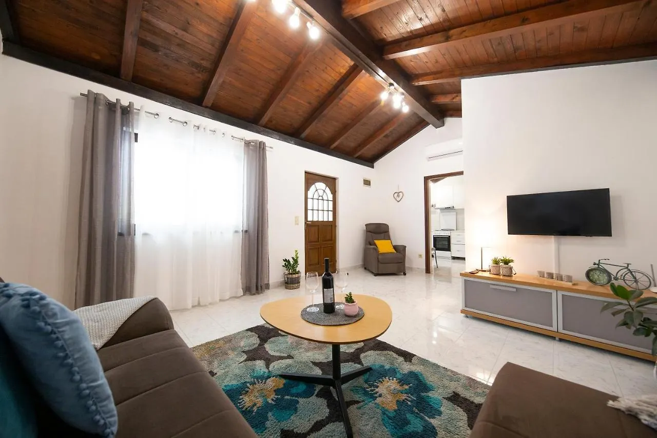 Apartment Maslina Apartman Zadar